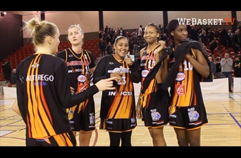 Kaleena Lewis et son équipe de Charleville