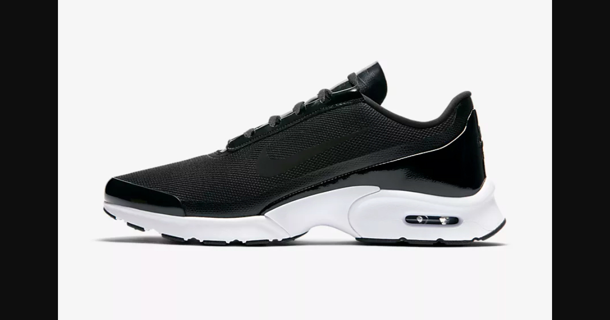 mens nike trainers black friday