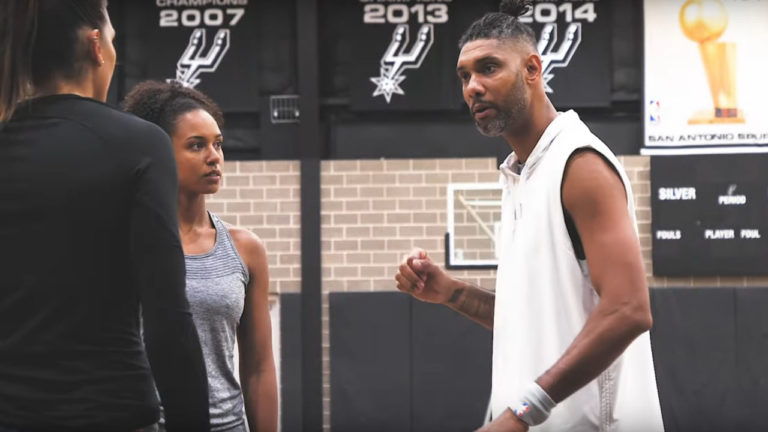 tim duncan avec marieme badiane et helena ciak