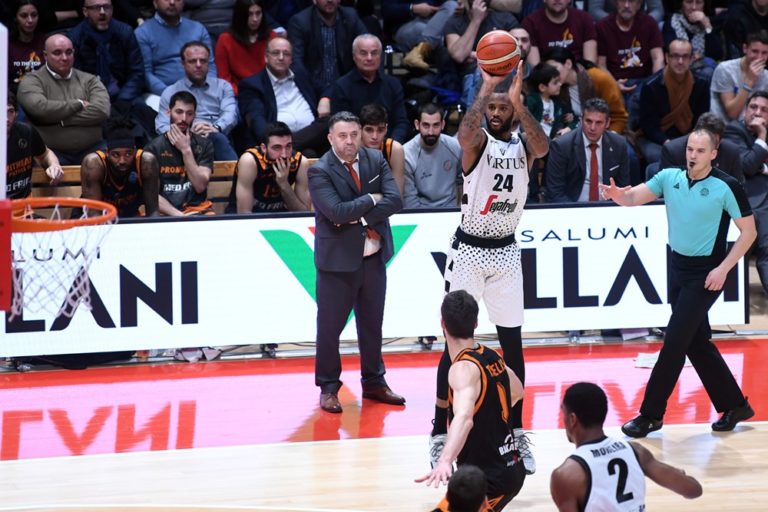 amath-mbaye-bologne-patras-champions-league-2019