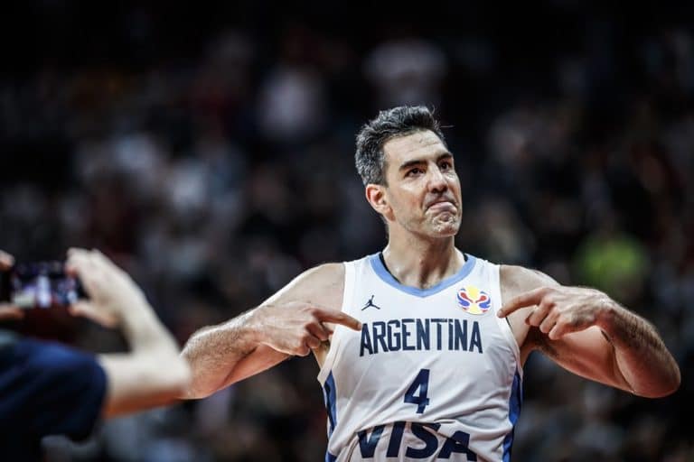 luis scola