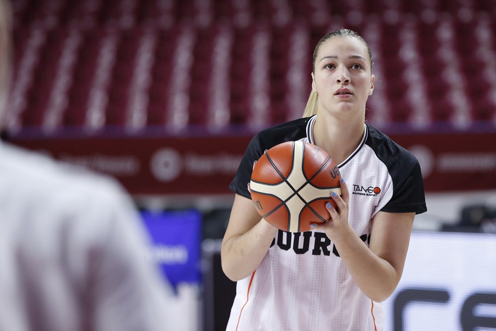 Alexia Chartereau avant le match Reyer Venise vs Tango Bourges en Euroleague 2019-2020