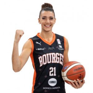 Laetitia Guapo porte le maillot away pour la LFB