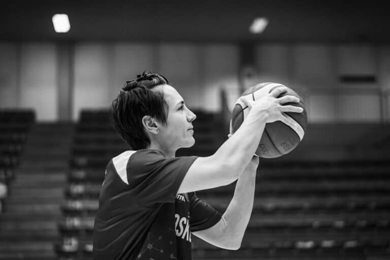 Céline Dumerc lors du match Famila Schio vs Basket Landes en Euroligue 2022-2023