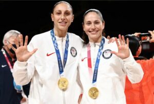 Diana Taurasi et Sue Bird décrochent leur 5e médaille d'or