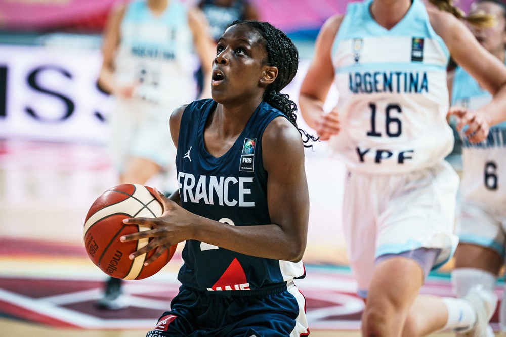 A l'image de Manoé Cissé, les Bleuettes ont martyrisé l'Argentine lors de leur entrée dans le Mondial. Crédit photo : FIBA
