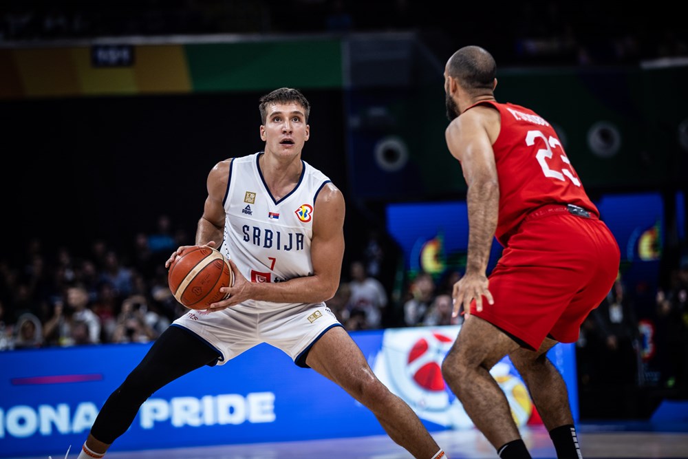 Bogdan Bogdanovic impressionnant dans la victoire de la Serbie sur le Canada en demi-finale de la Coupe du Monde 2023