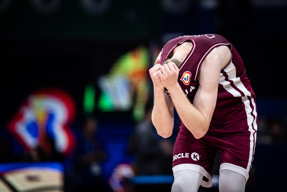 Davis Bertans lors du match Allemagne-Lettonie en quart de finale de la Coupe du Monde 2023