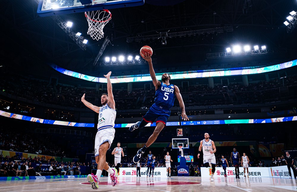 Le match de haute volée de Mikal Bridges a contribué à la large victoire de Team USA face à l'Italie en 1/4 de finale de la Coupe du Monde 2023